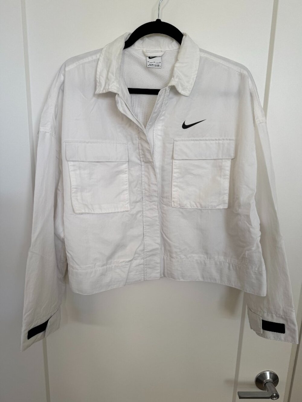 Oversized White Nike Lightweight Jacket | Size M